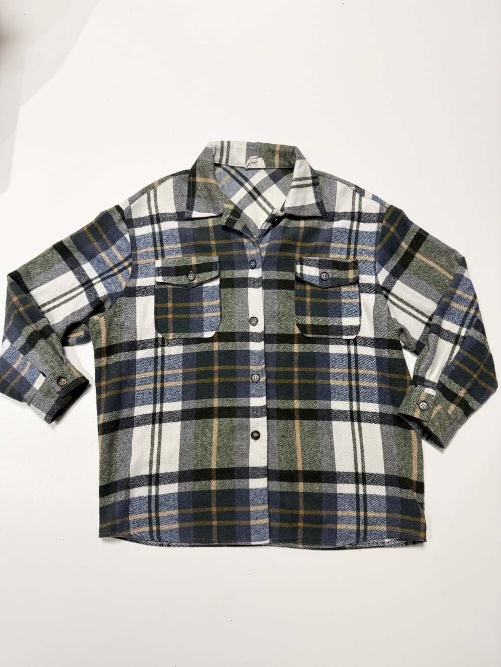 BiBi Womens Plaid Flannel Shacket Size M Green Blue White Button Up Shirt Americ